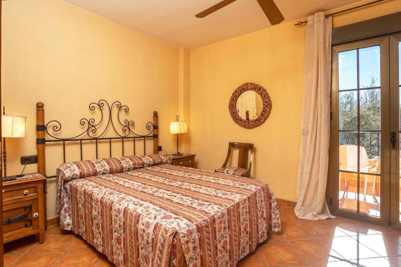 Casa Flores Con Piscina Interior Climatizada Alcaucin Luaran gambar