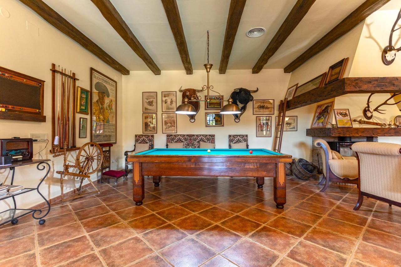 Casa Flores Con Piscina Interior Climatizada Alcaucin Luaran gambar