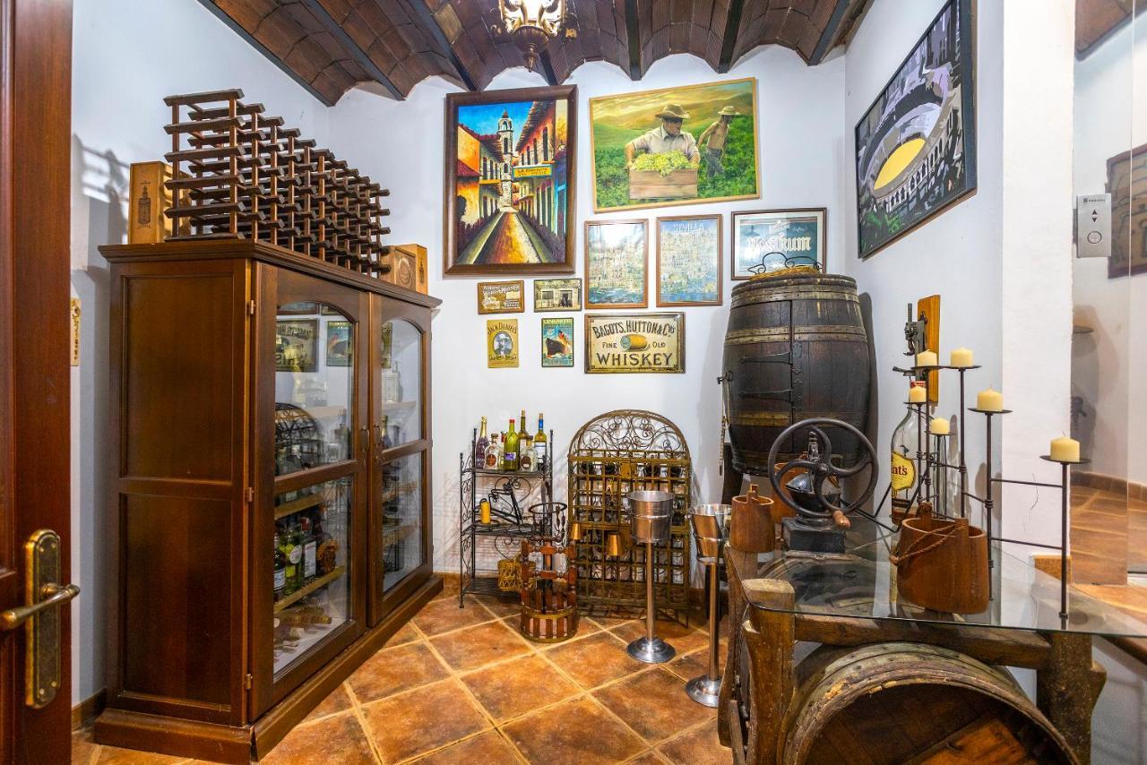 Casa Flores Con Piscina Interior Climatizada Alcaucin Luaran gambar